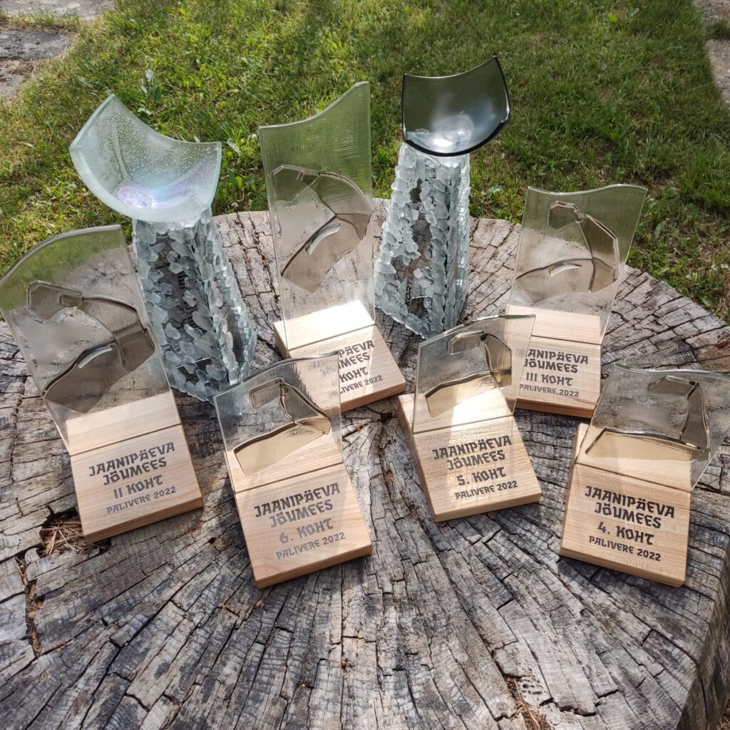 Lasergraveerija karikad